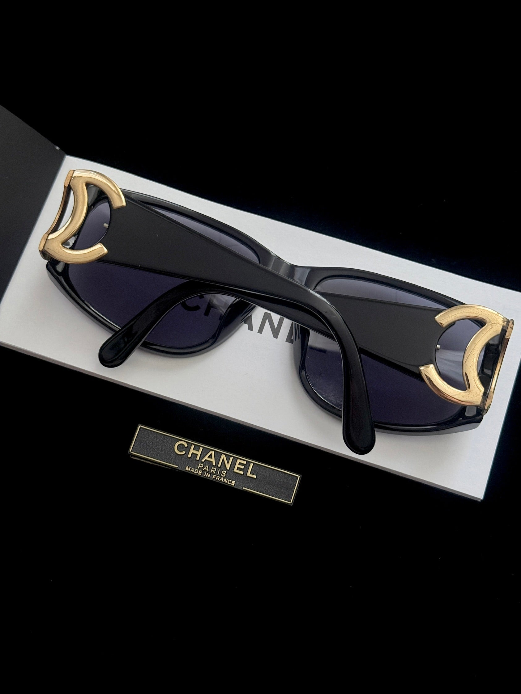 Chanel Éclipse Noir
