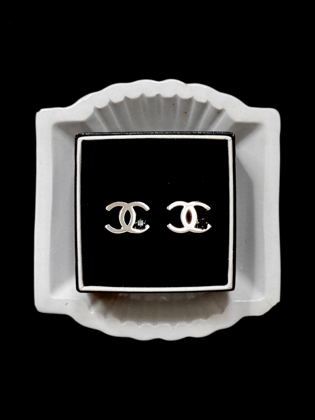 Chanel Noir Bijou - Clip