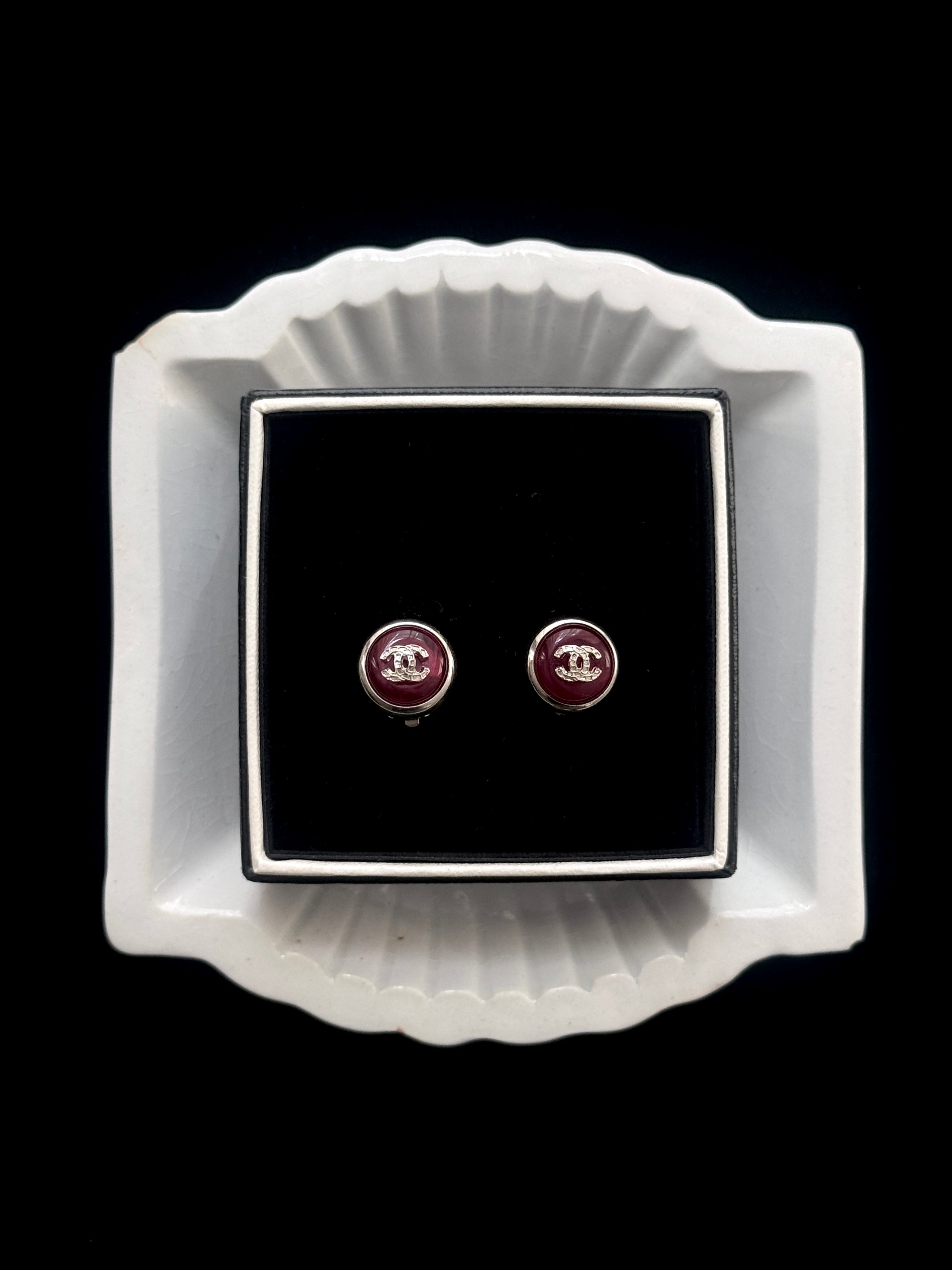 Chanel Burgundy Button - Clip