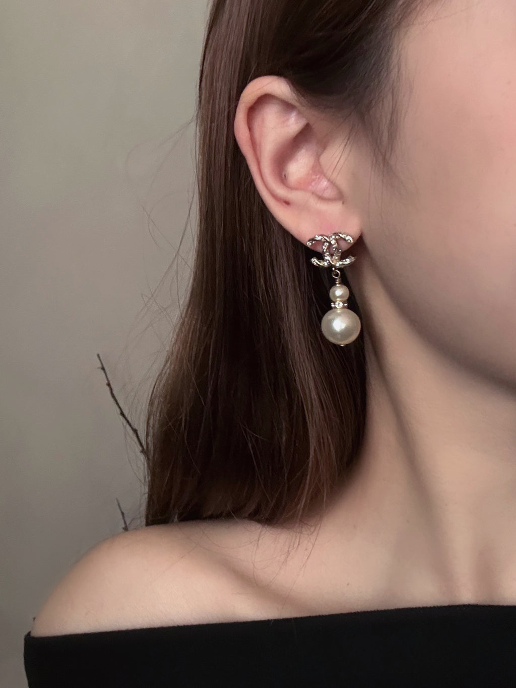 Chanel Lumiere Pearl Drop