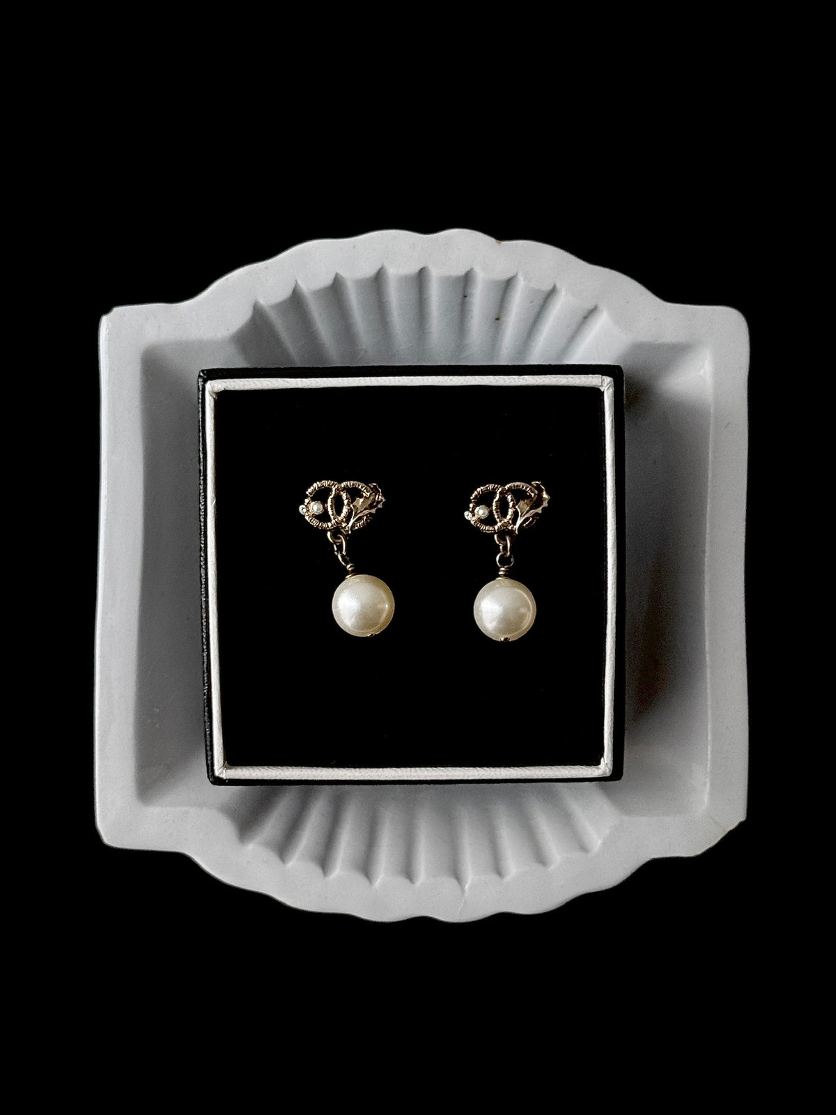 Chanel Pearl Paris