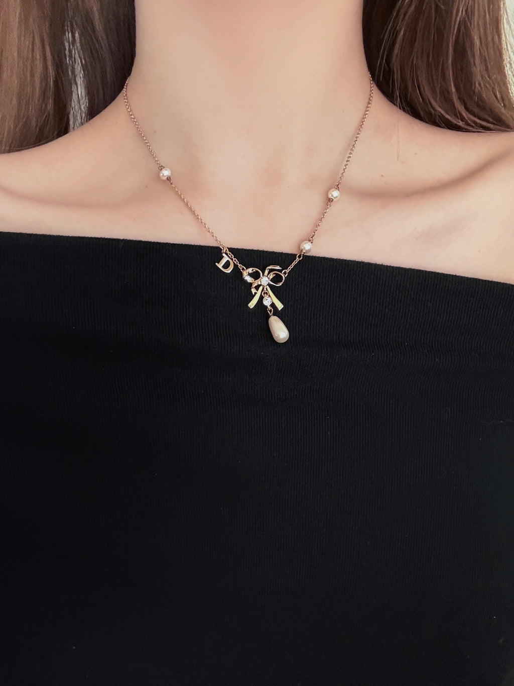 Dior Elegance Bow