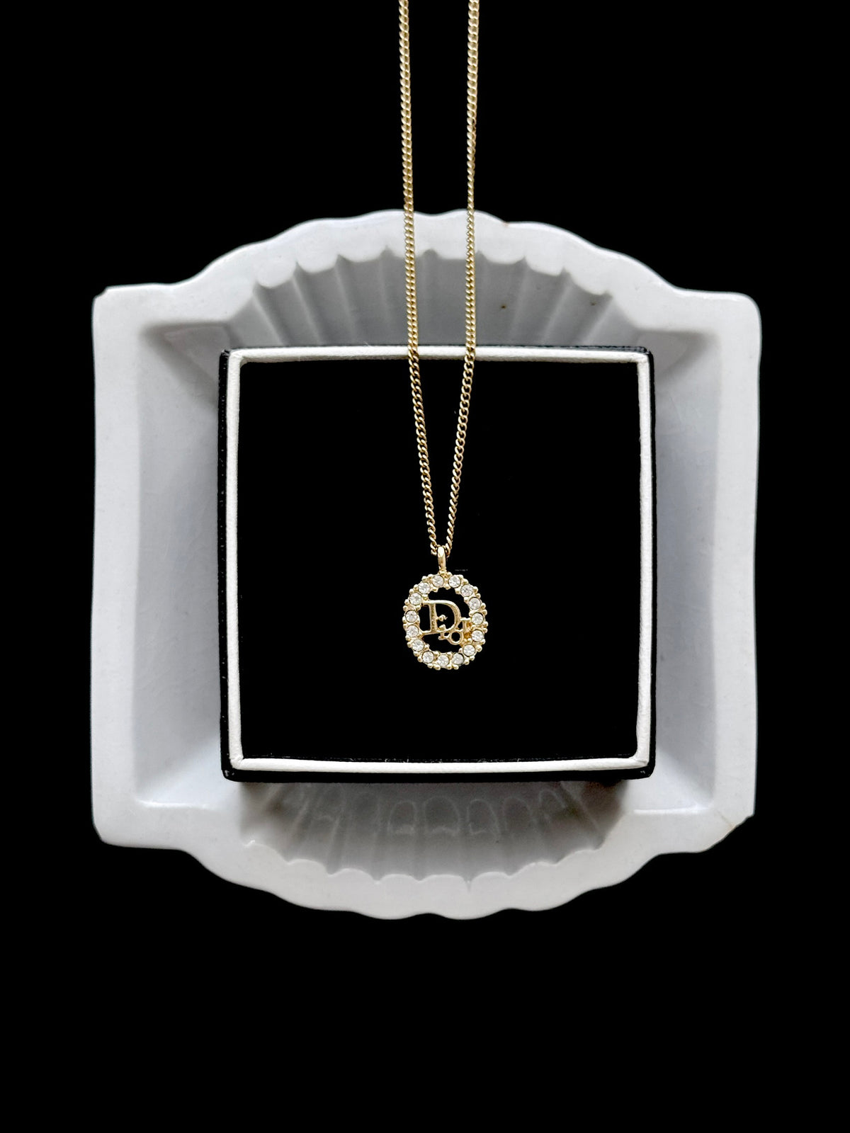 Dior Crystal Oval Eclat