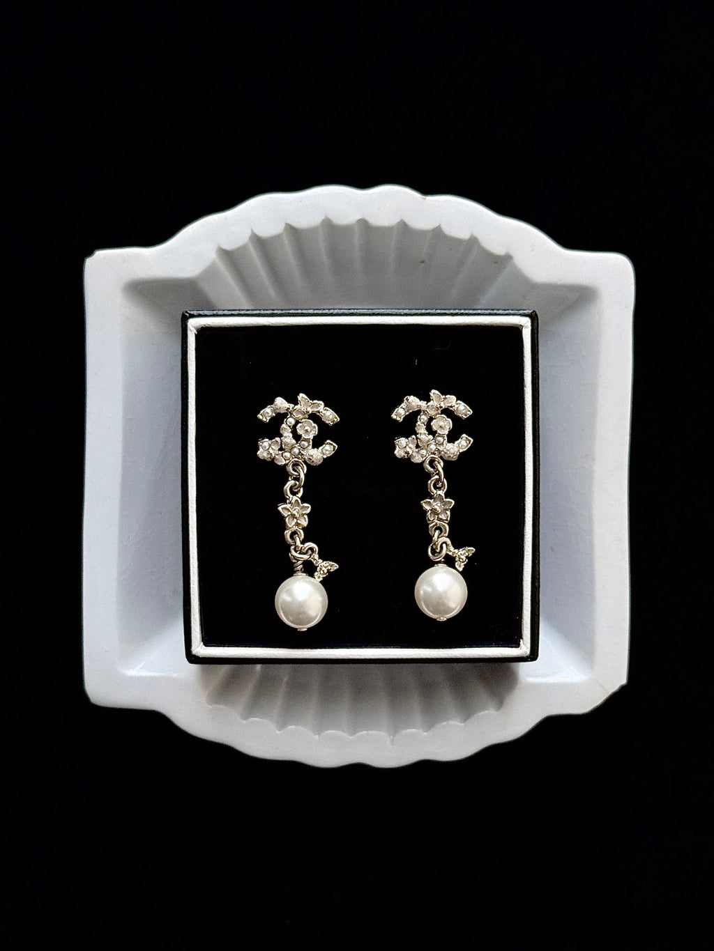 Chanel Camellia Pearl Romance