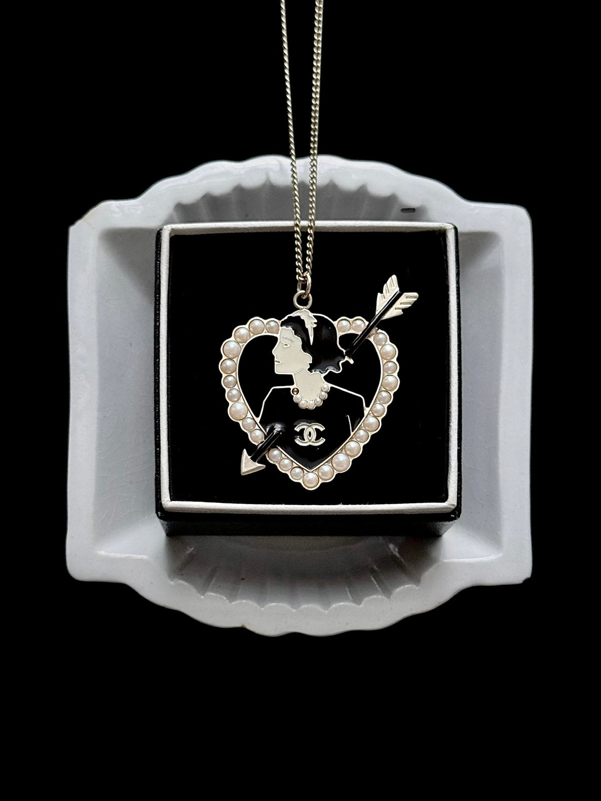 Chanel Pearl Cupid Romance