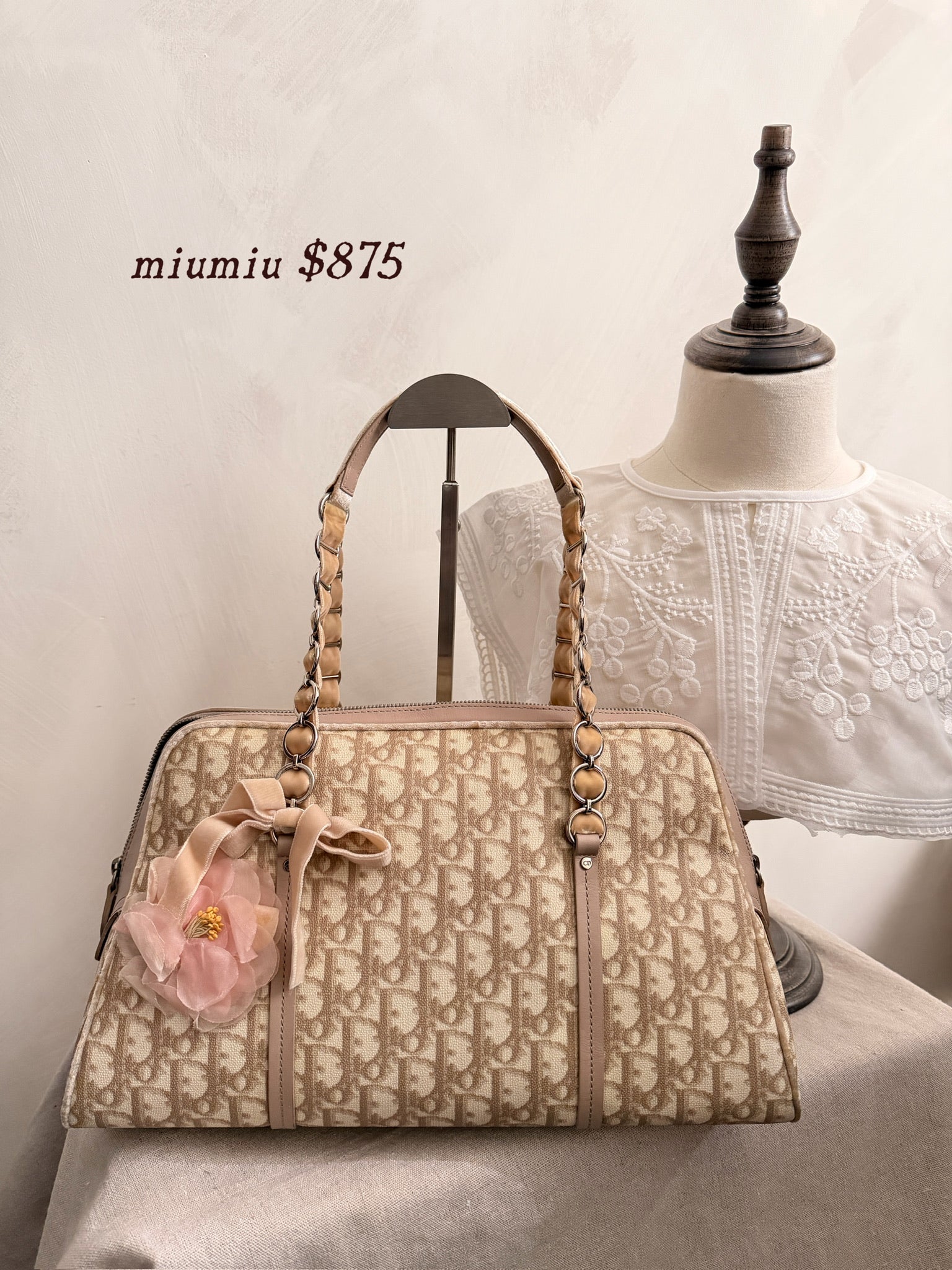 MiuMiu Champagne Bloom