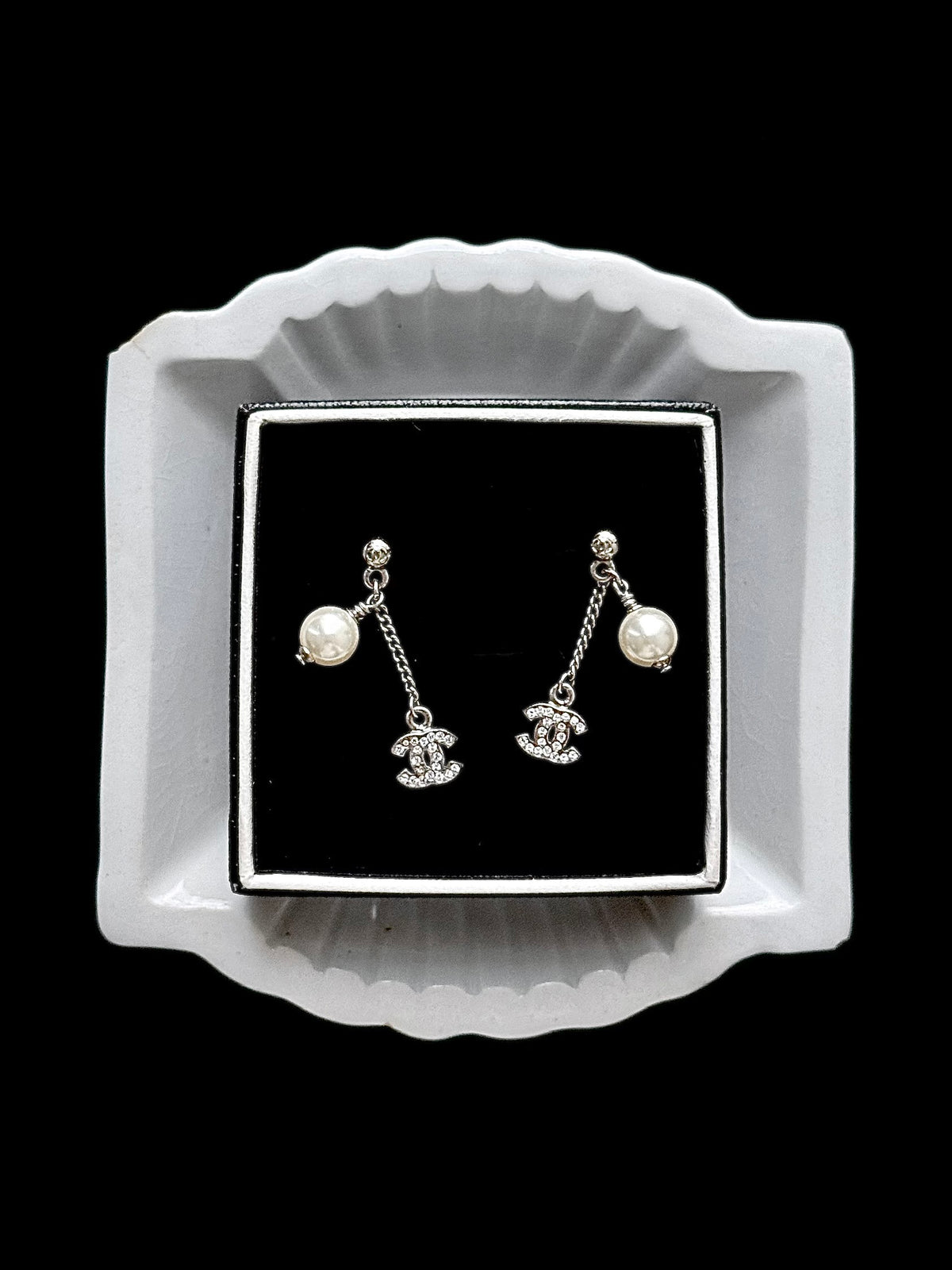 Chanel Pearl Cascade Amour