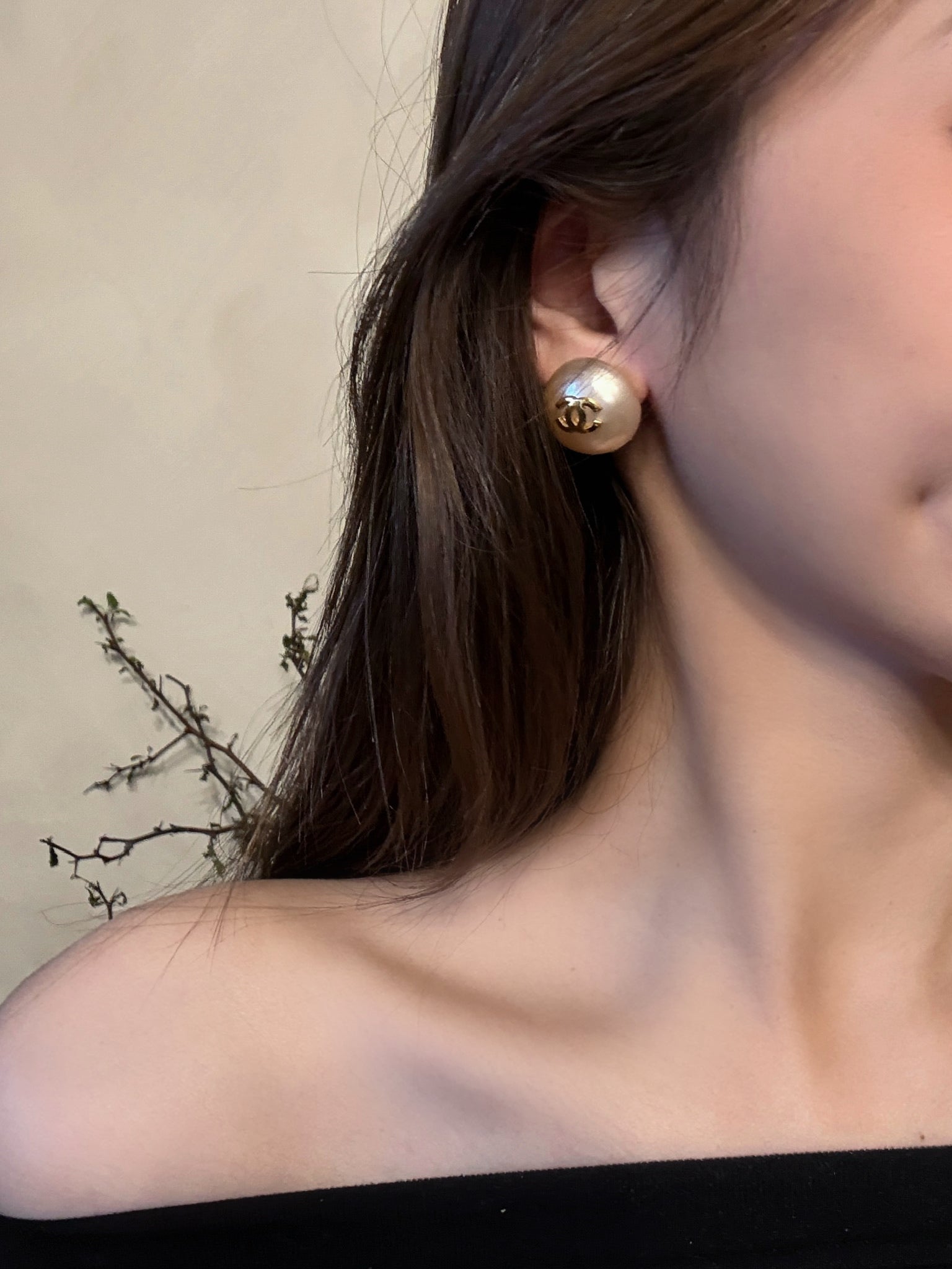 Chanel Pearl Mystery- Clip