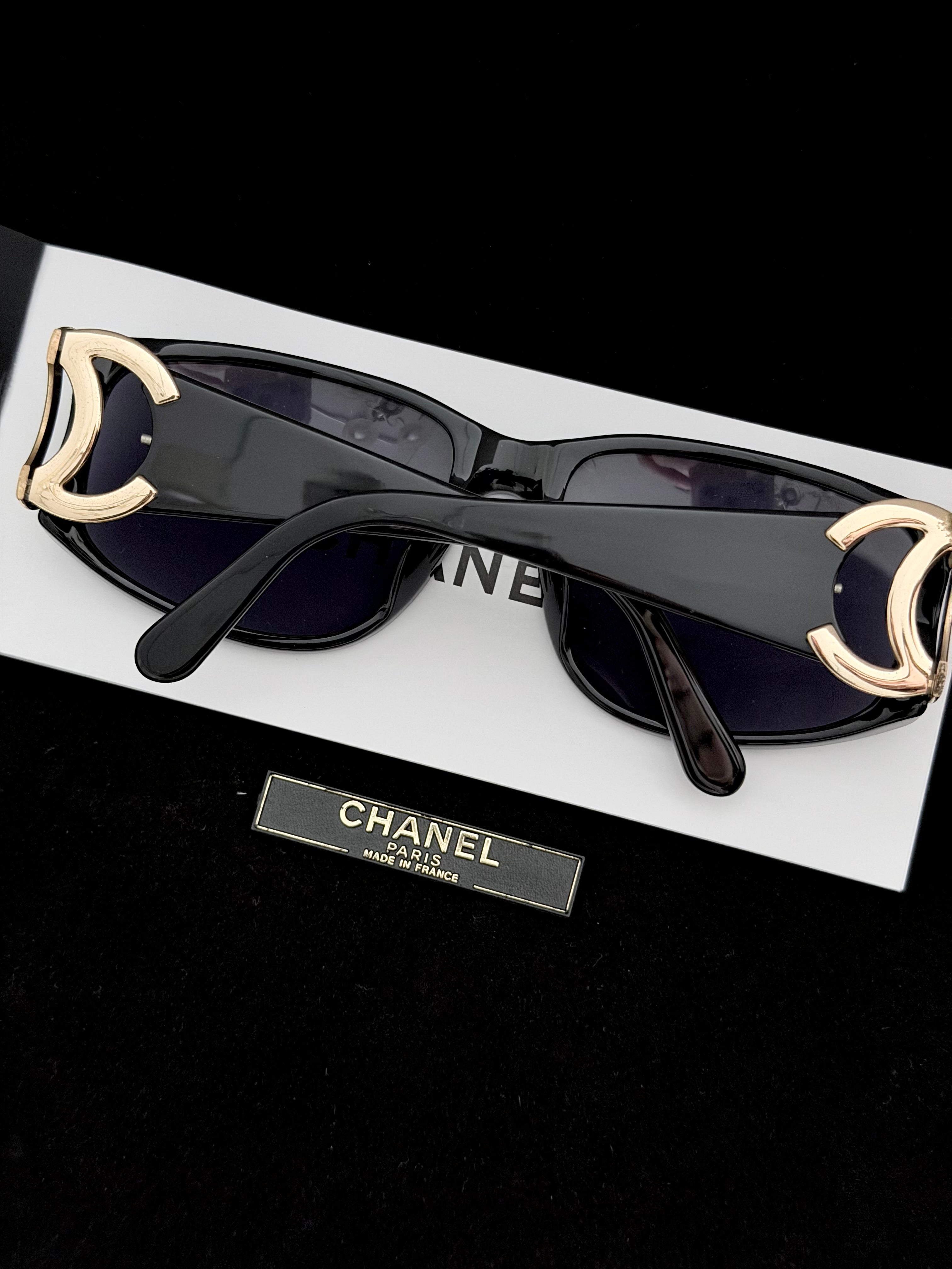 Chanel Prestige Frame