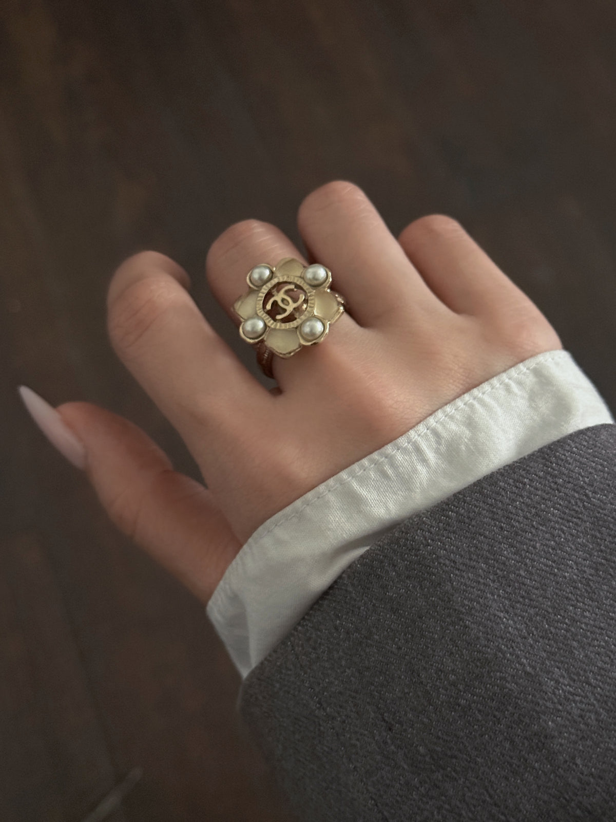 Chanel Camelia Pearl - US 6.5