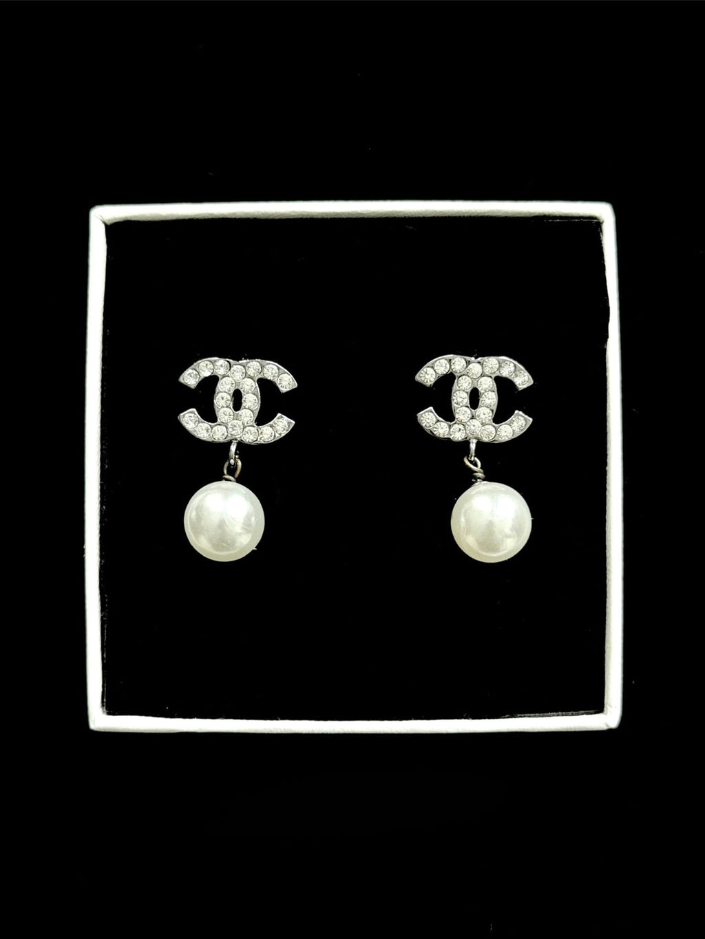 Chanel Coco Moon Pearl