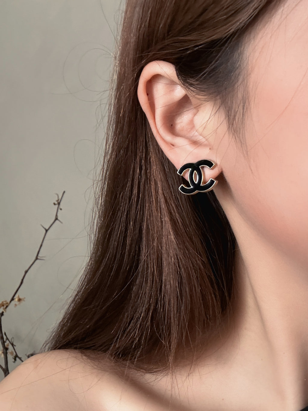 Chanel Noir Enamel - Clip