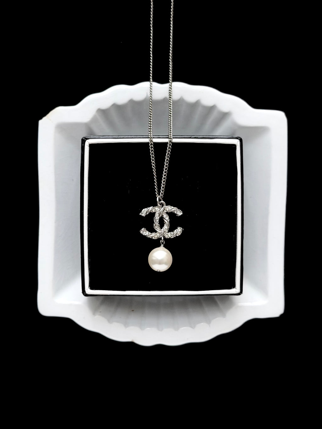Chanel Baroque Pearl