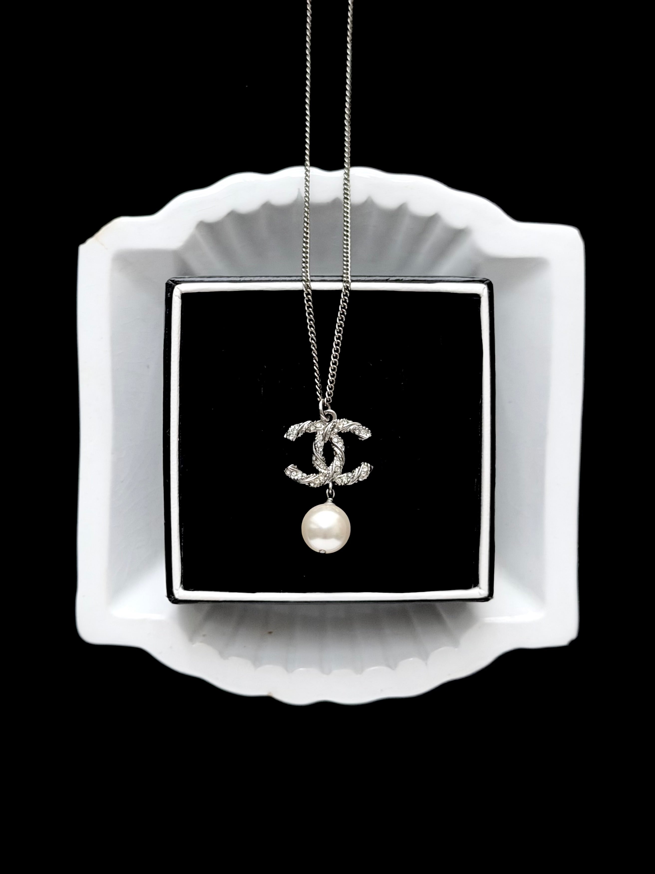 Chanel Baroque Pearl