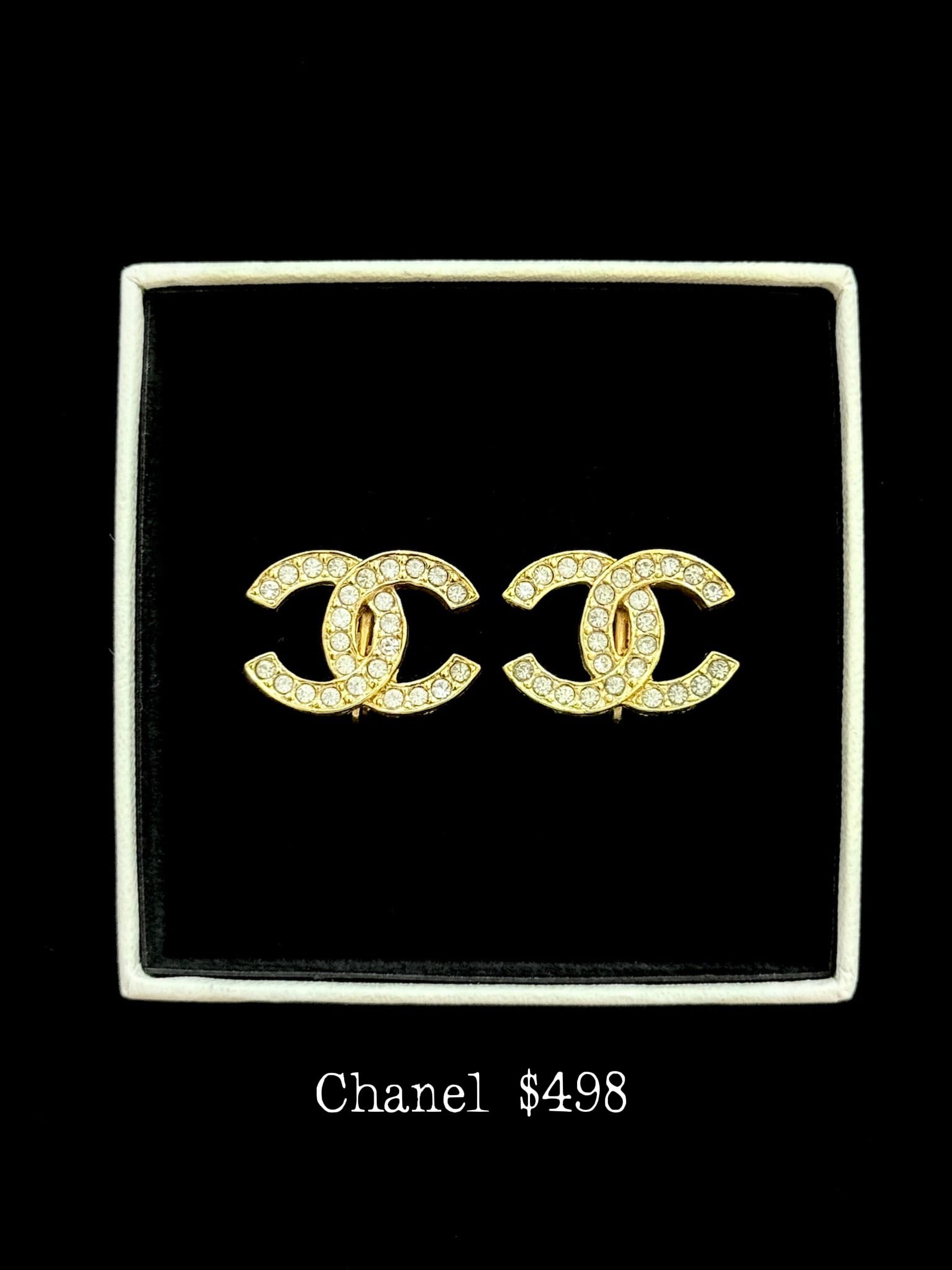 Chanel Golden Initials - Clip