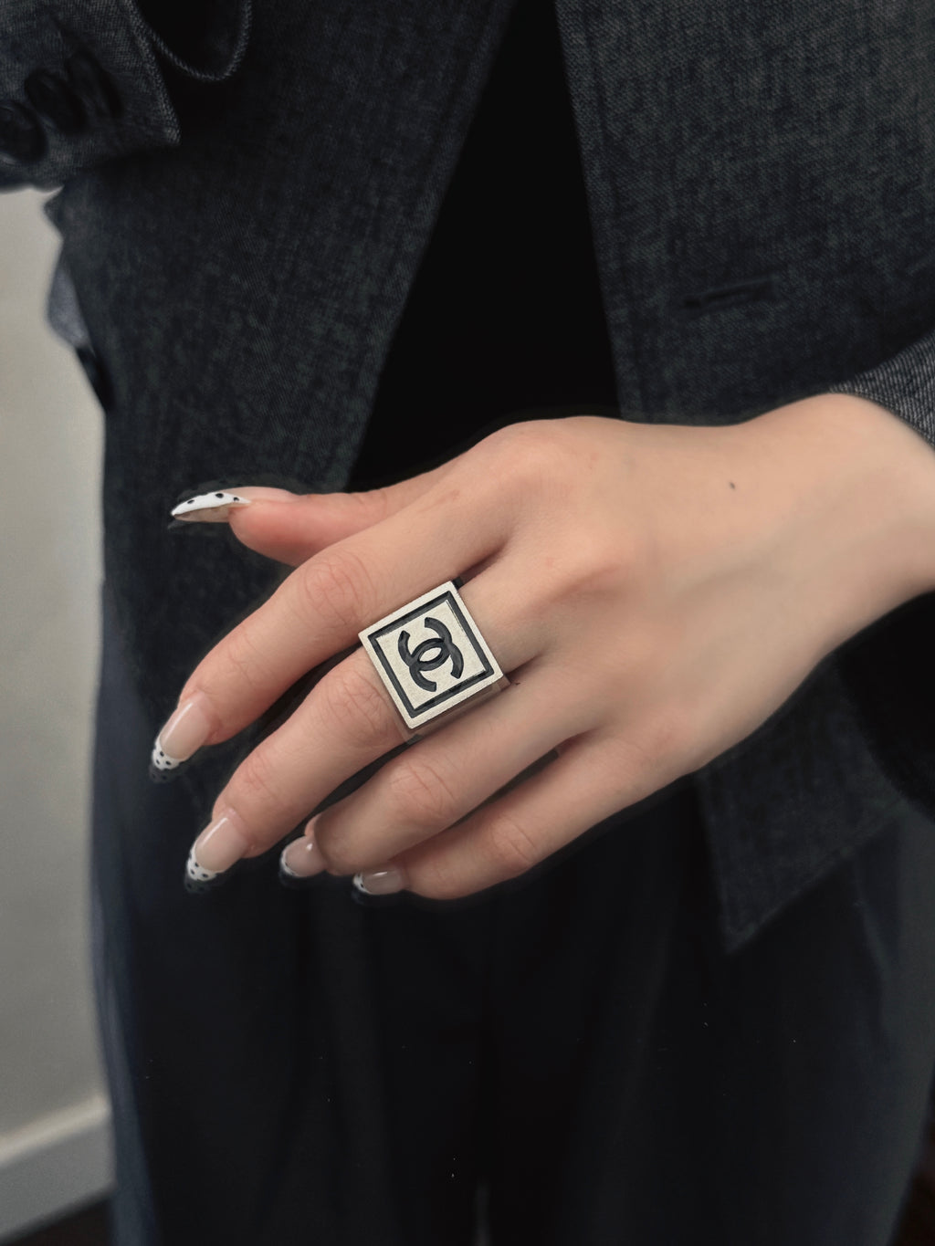 Chanel Frame No.5