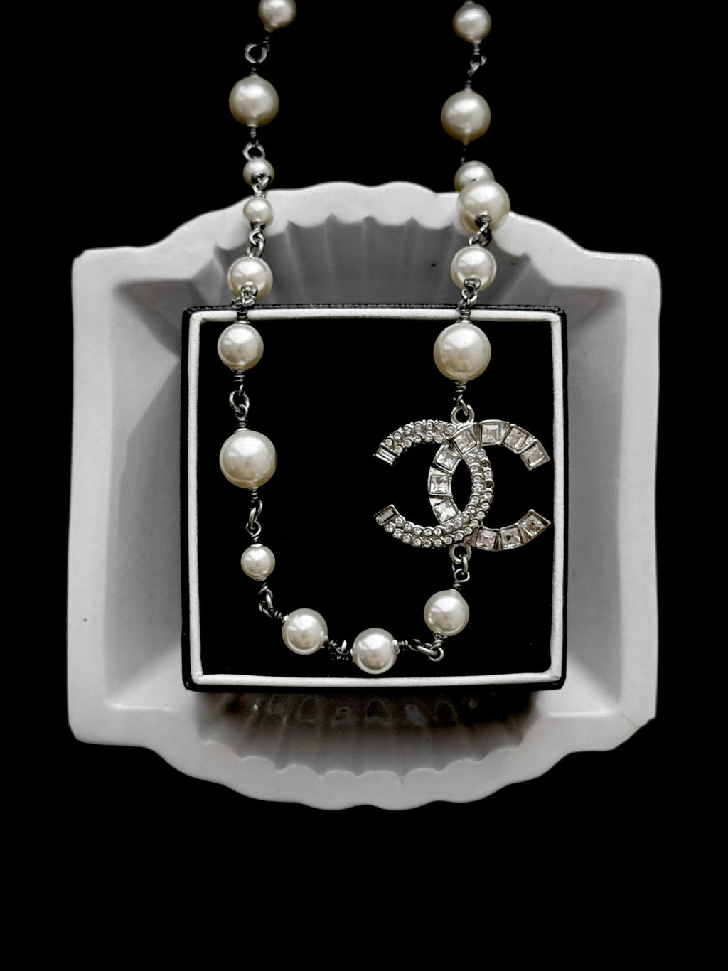 Chanel Juile Queen