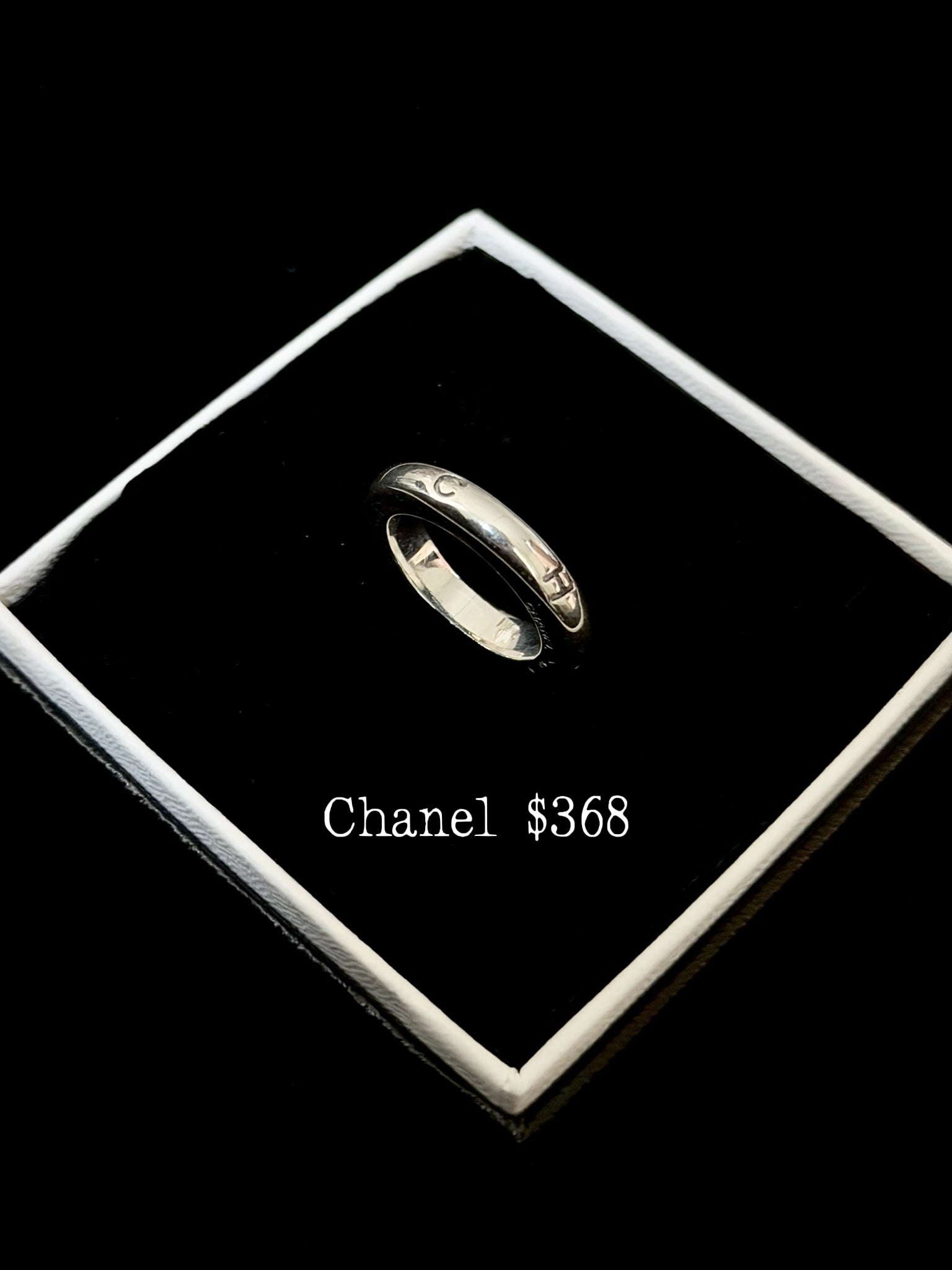 Chanel Minimal Band Ring