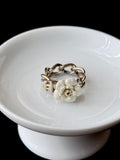 Chanel Camélia Ivoire Bague - US 6.5