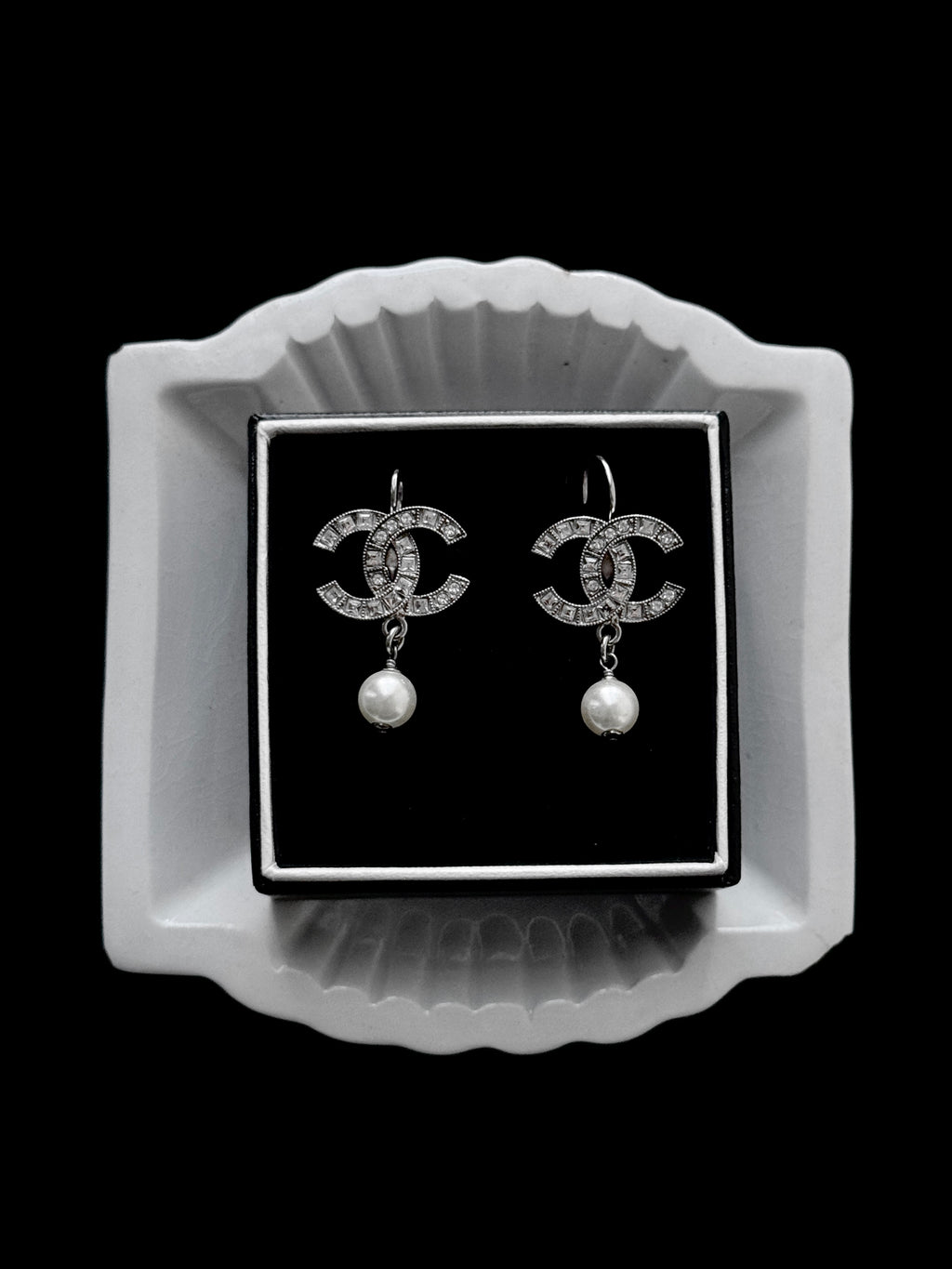 Chanel Silver Pearl Lumiere