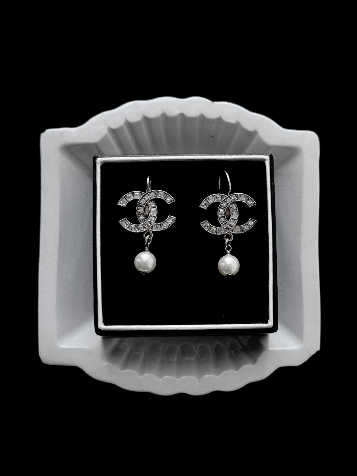 Chanel Silver Pearl Lumiere