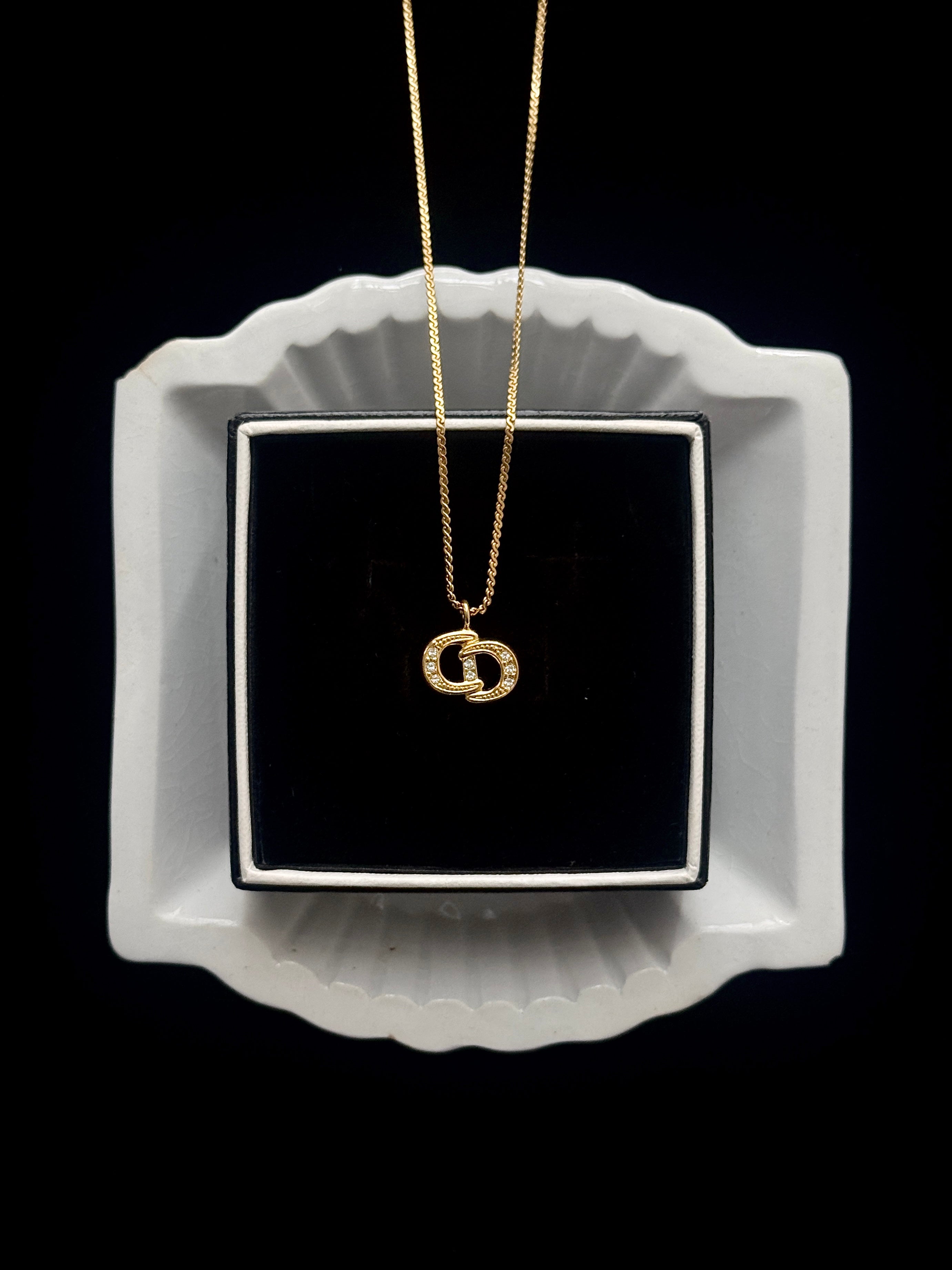 Dior Golden Stella