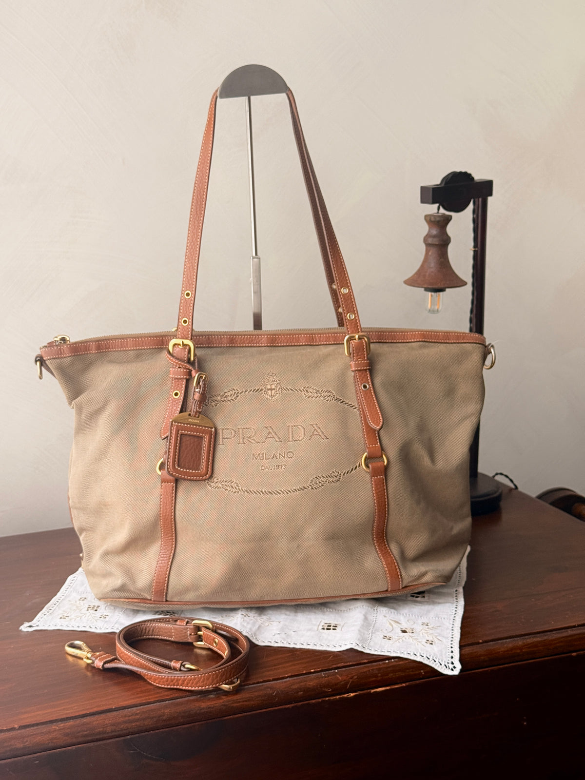 Prada Sable Voyage Classique