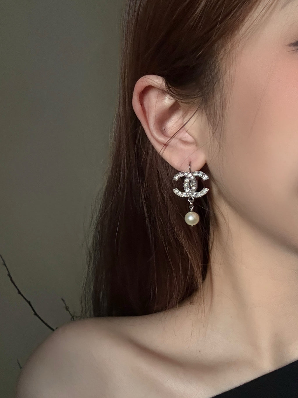 Chanel Silver Pearl Lumiere