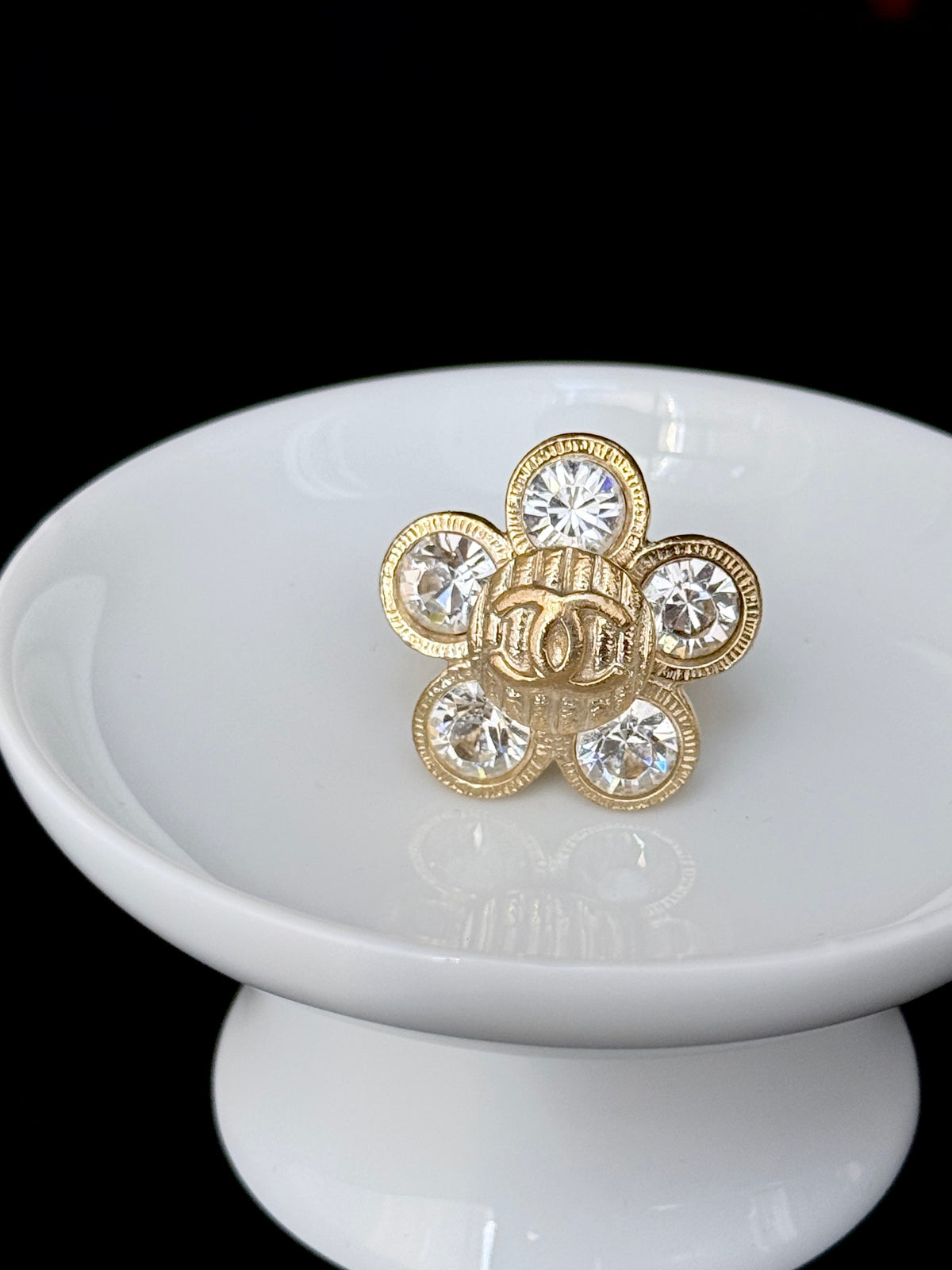 Chanel Golden Camellia - US 6.5