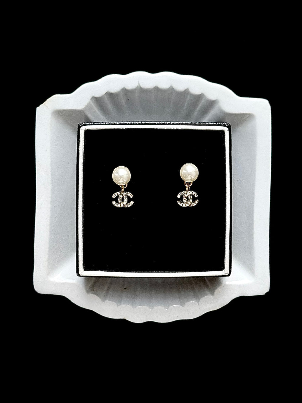 Chanel Pearl Crystal Elegance