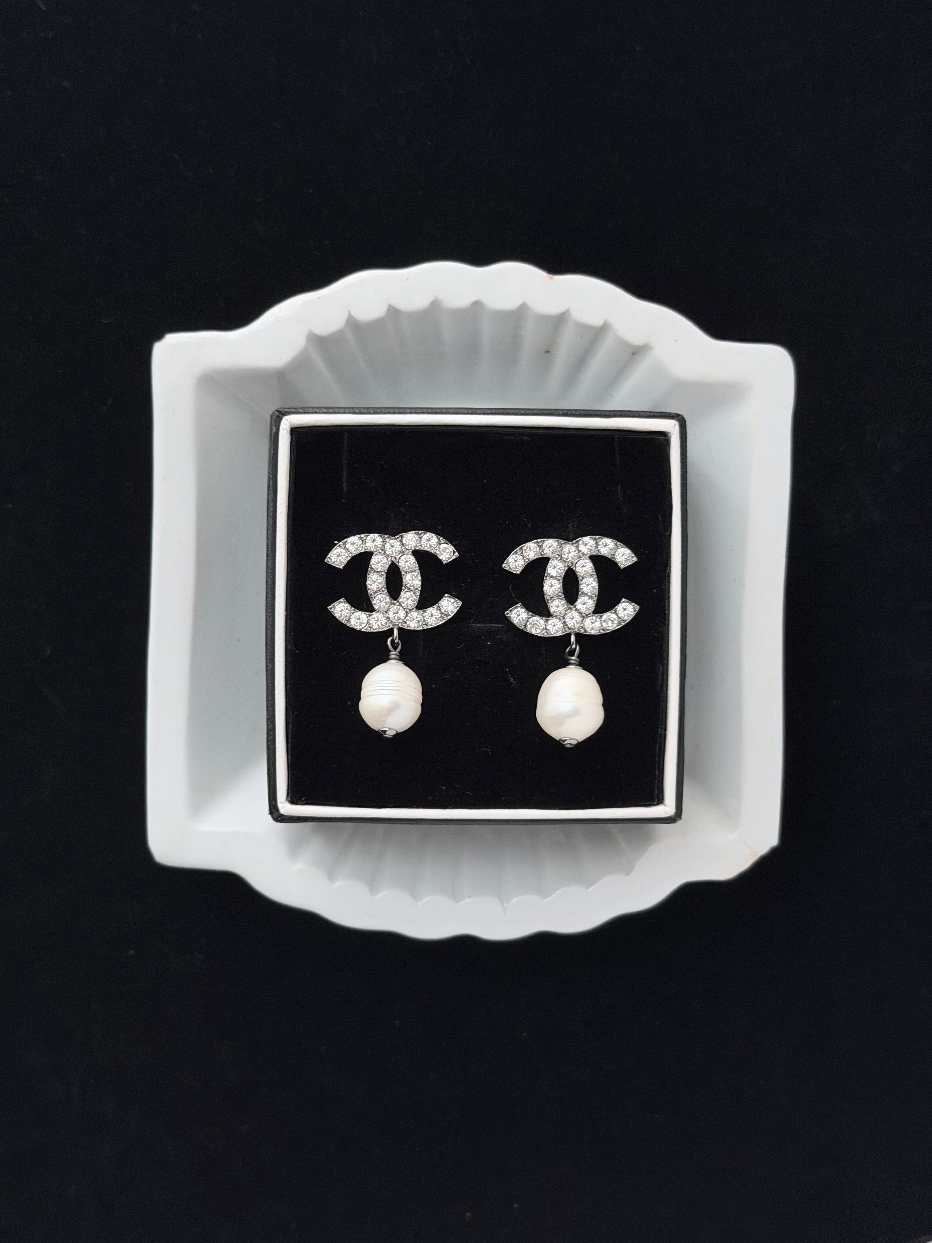 Chanel Paris Charm