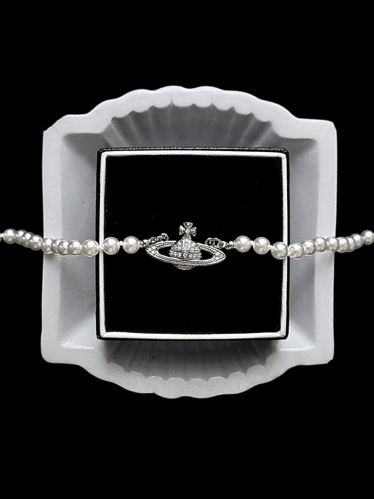 Vivienne Westwood Pearl Orbit