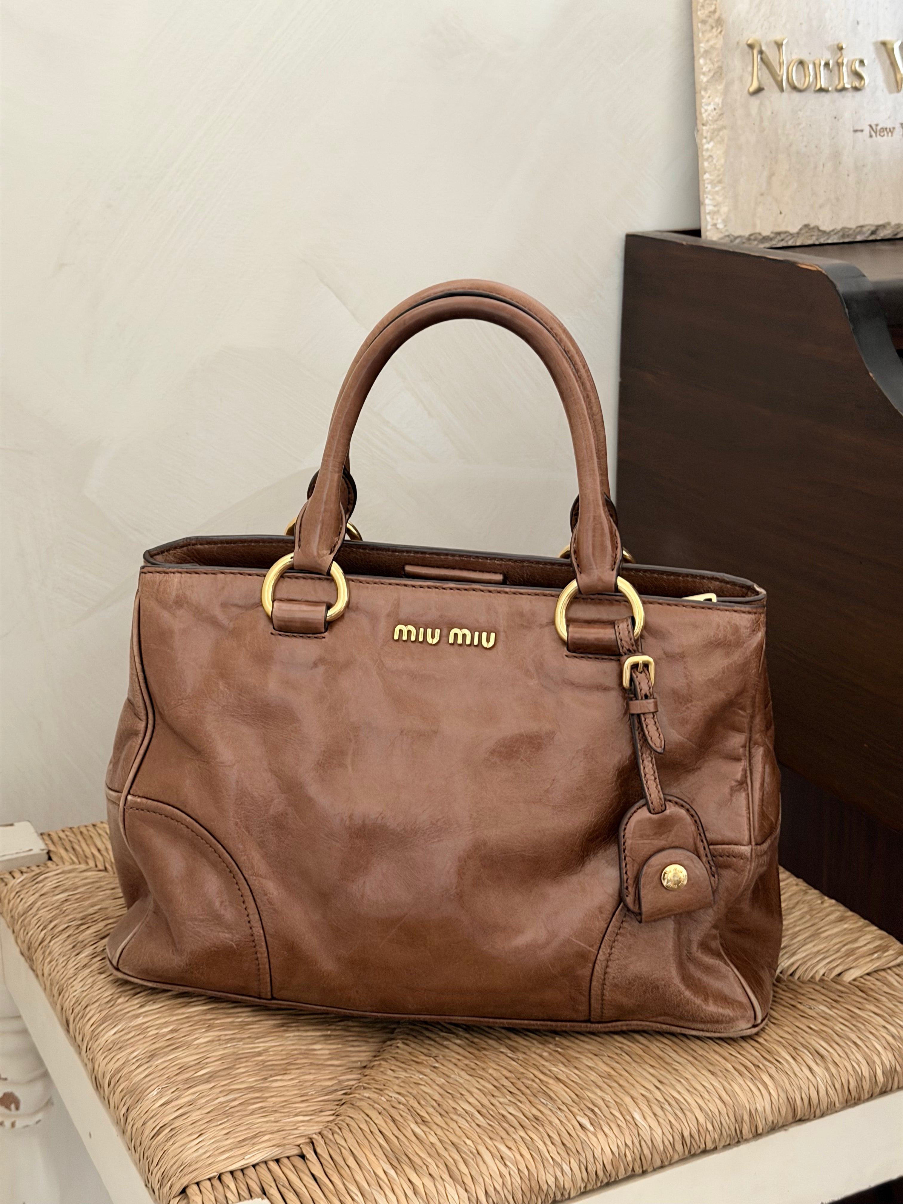 MiuMiu Cognac Muse